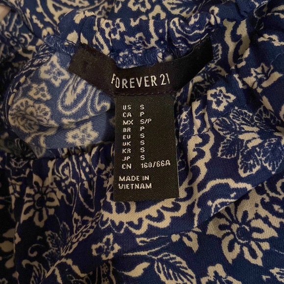 Forever 21 Blue Paisley open back Jumpsuit - Picture 6 of 6